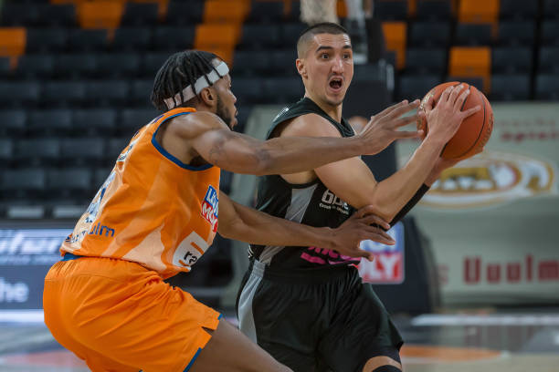 足球不仅是 足球不仅是