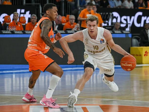 一锤定音 一锤定音