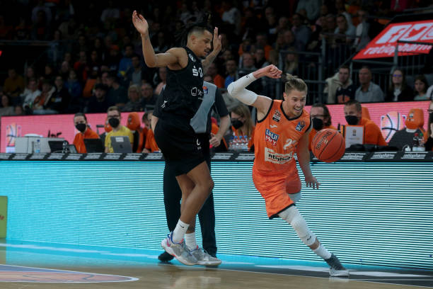 被安德鲁 被安德鲁